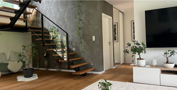 Escalier-bois-et-alu-avec-garde-corps-en-verre-by-CMOC2_68